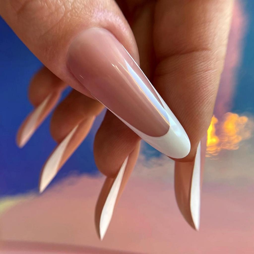 Gel unghie, tecniche per la rimozione fai da te - Cesvim Academy